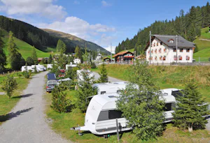 RinerLodge Camping - Stellplätze auf dem Campingplatz