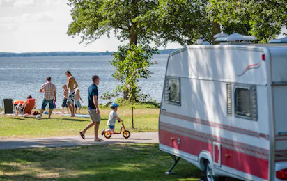 Ringsjöstrand Camping, Stugby & Hotell