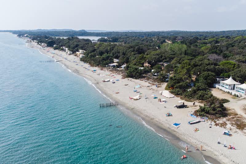 Domaine Riva Bella Naturiste  - Campingplatz am Meer aus der Vogelperspektive