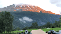Rjukan Hytte- og Caravanpark - Blick auf die Berge vom Campingplatz aus
