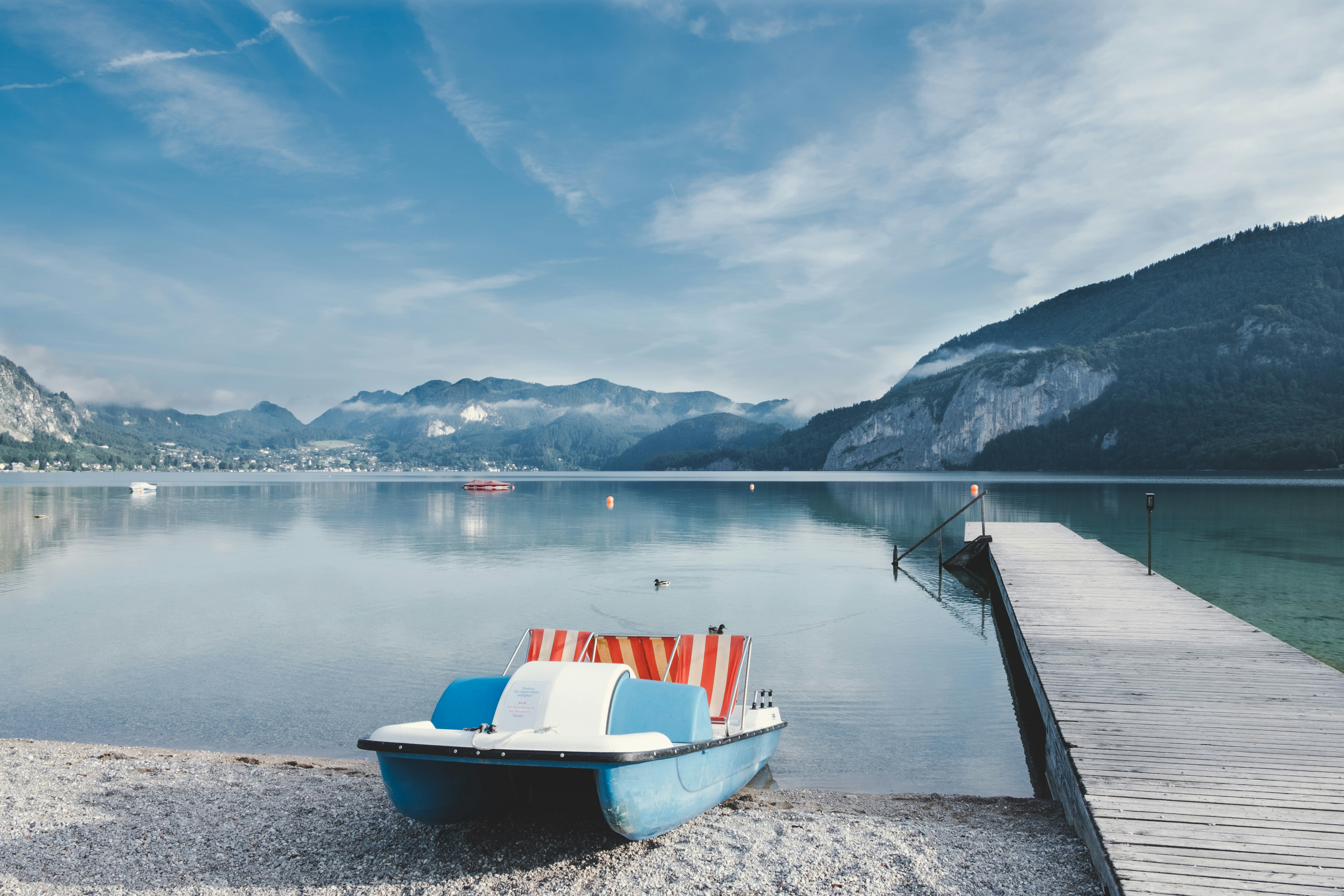 Lindenstrand Romantikcamping - Badestrand mit Steg am See