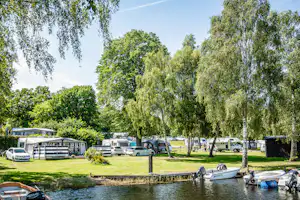Ronneby Havscamping - Wohnmobil- und Wohnwagenstellplätze im Grünen