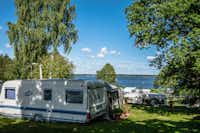 Ronneby Havscamping - Wohnmobil- und  Wohnwagenstellplätze im Schatten der Bäume