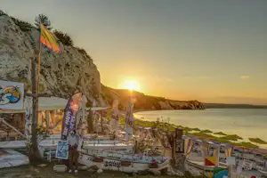 Saint George Resort - Restaurant mit Terrasse und Blick auf den Strand