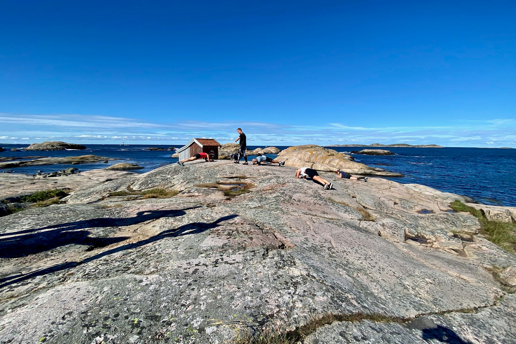 SweCamp Saltviks Camping  Saltviks Stugby & Camping - Blick auf die Felsenküste am Campingplatz