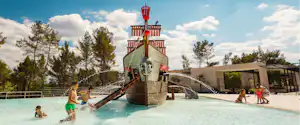 Santa Marina Boutique Camping - Kinderbereich im Wasserpark