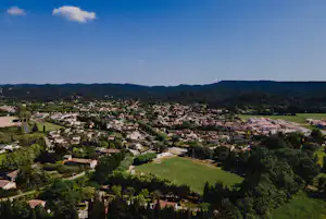 SARL Camping Porte des Alpilles - Campingplatz aus der Vogelperspektive