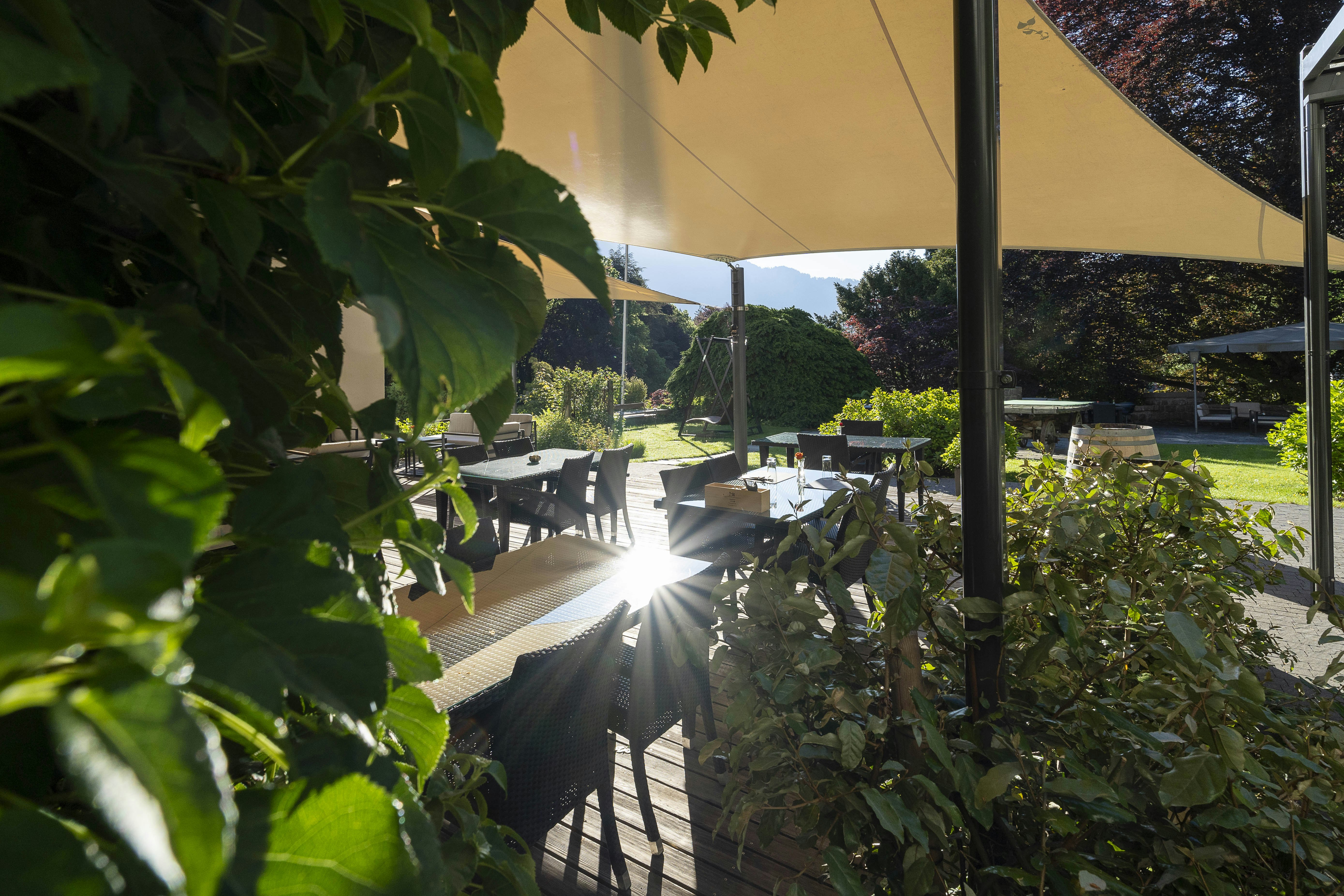 Schloss Ragaz  - Restaurant mit Terrasse auf dem Campingplatz