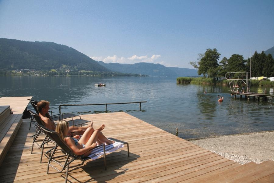 Seecamping Hoffmann  -  Badestrand am Ossiacher See