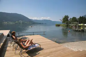 Seecamping Hoffmann - Badestrand am Ossiacher See