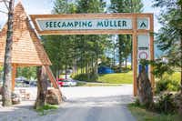 Seecamping Müller  - Haupteingang auf dem Campingplatz