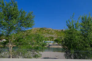 Shkodra Castle Camping - Blick auf die Berge vom Campingplatz aus