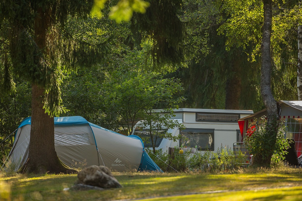 Camping Aux Portes Des Mille Sources