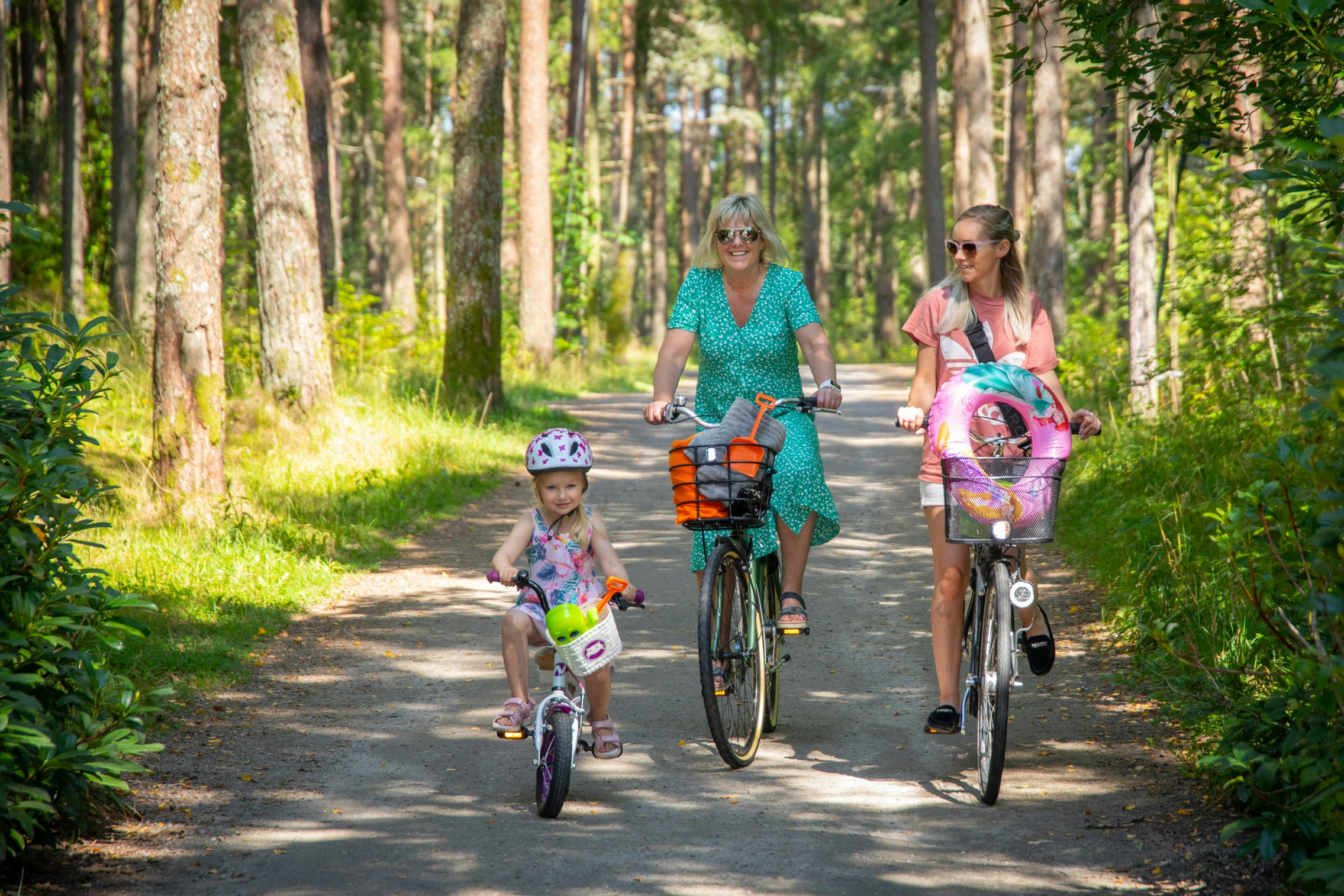 Topcamp Sjøsanden - Camper beim Fahrradausflug in die Umgebung