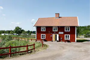 Skeppsdockans Camping & Vandrarhem - Hauptgebäude au dem Campingplatz