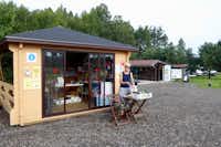 Solar Caravan Park  -  Minimarkt auf dem Campingplatz