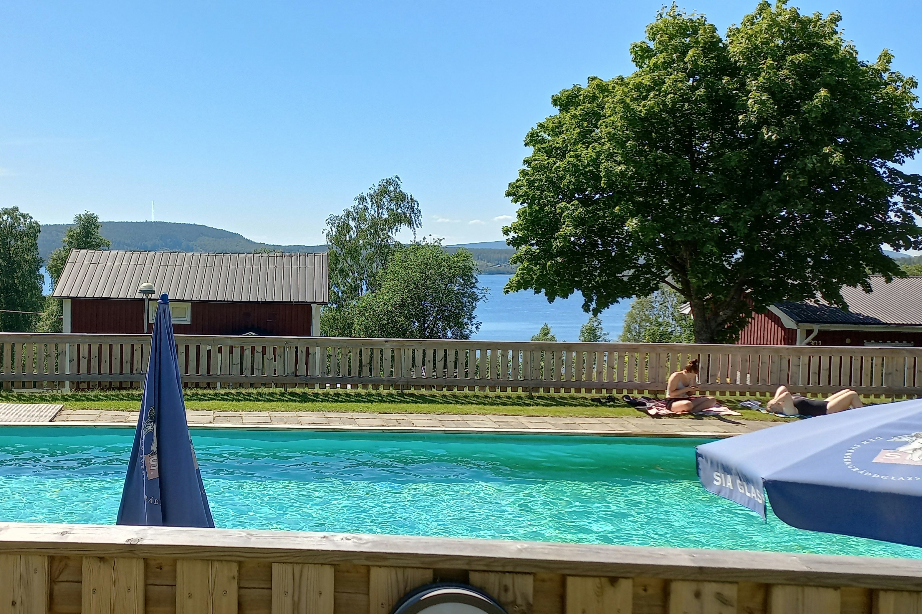 Solbacken Camping Café och Konferens - Pool auf dem Campingplatz