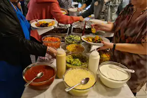 Sonjas Camping - Buffet im Restaurant des Campingplatzes