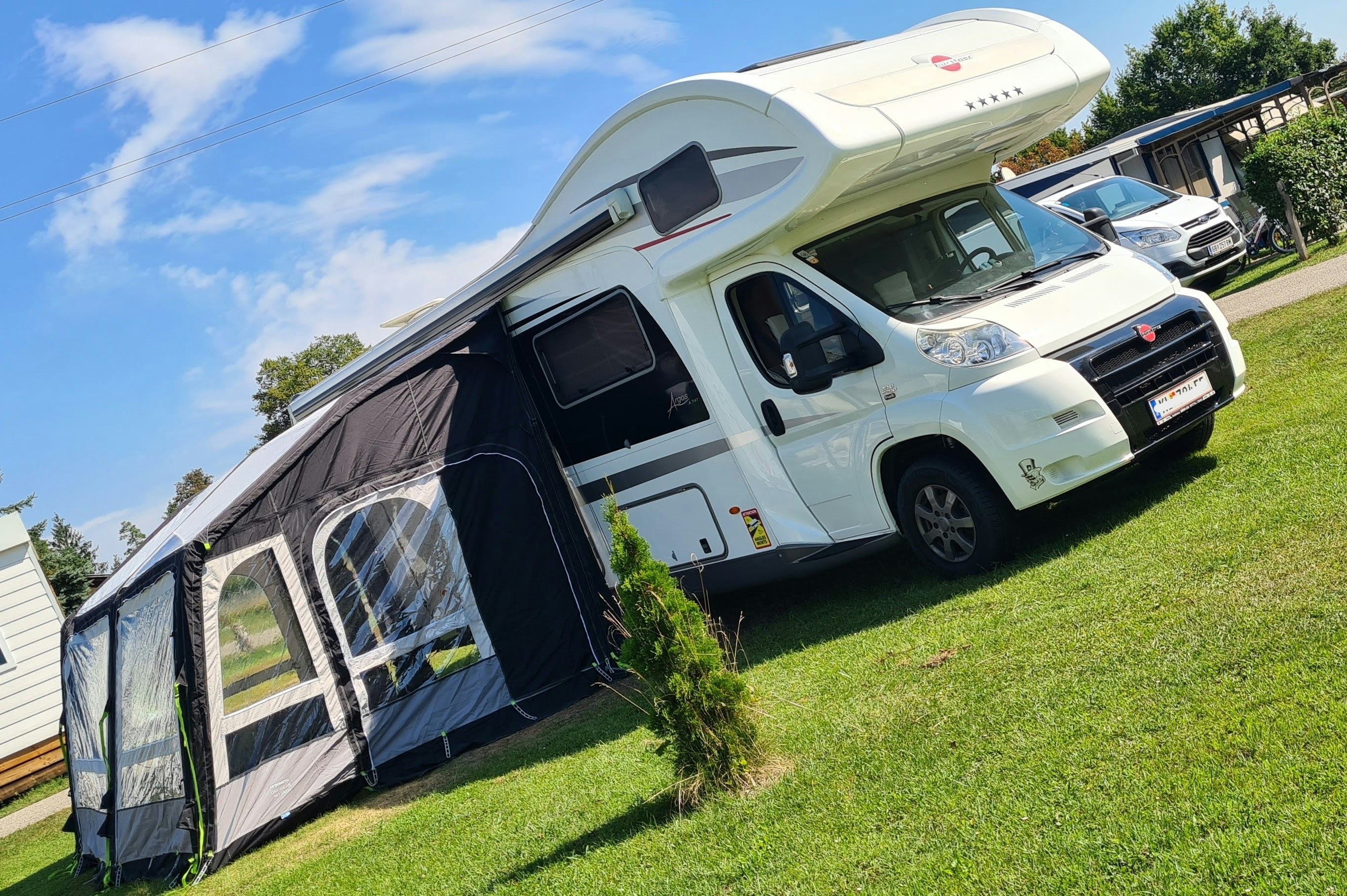 Sonnencamp Gösselsdorfer See - Standplätze auf der Wiese des Campingplatzes