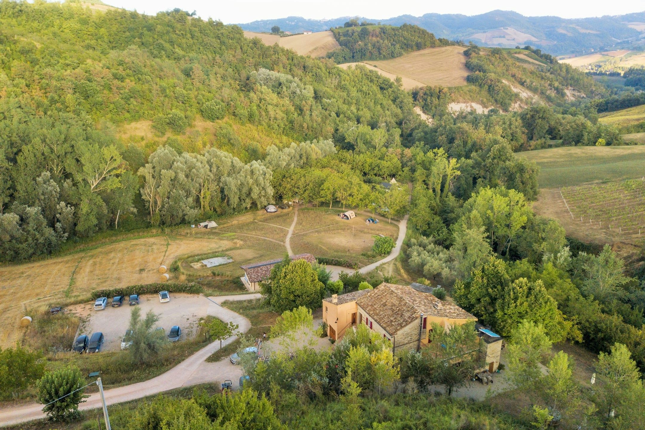Sopra e sotto