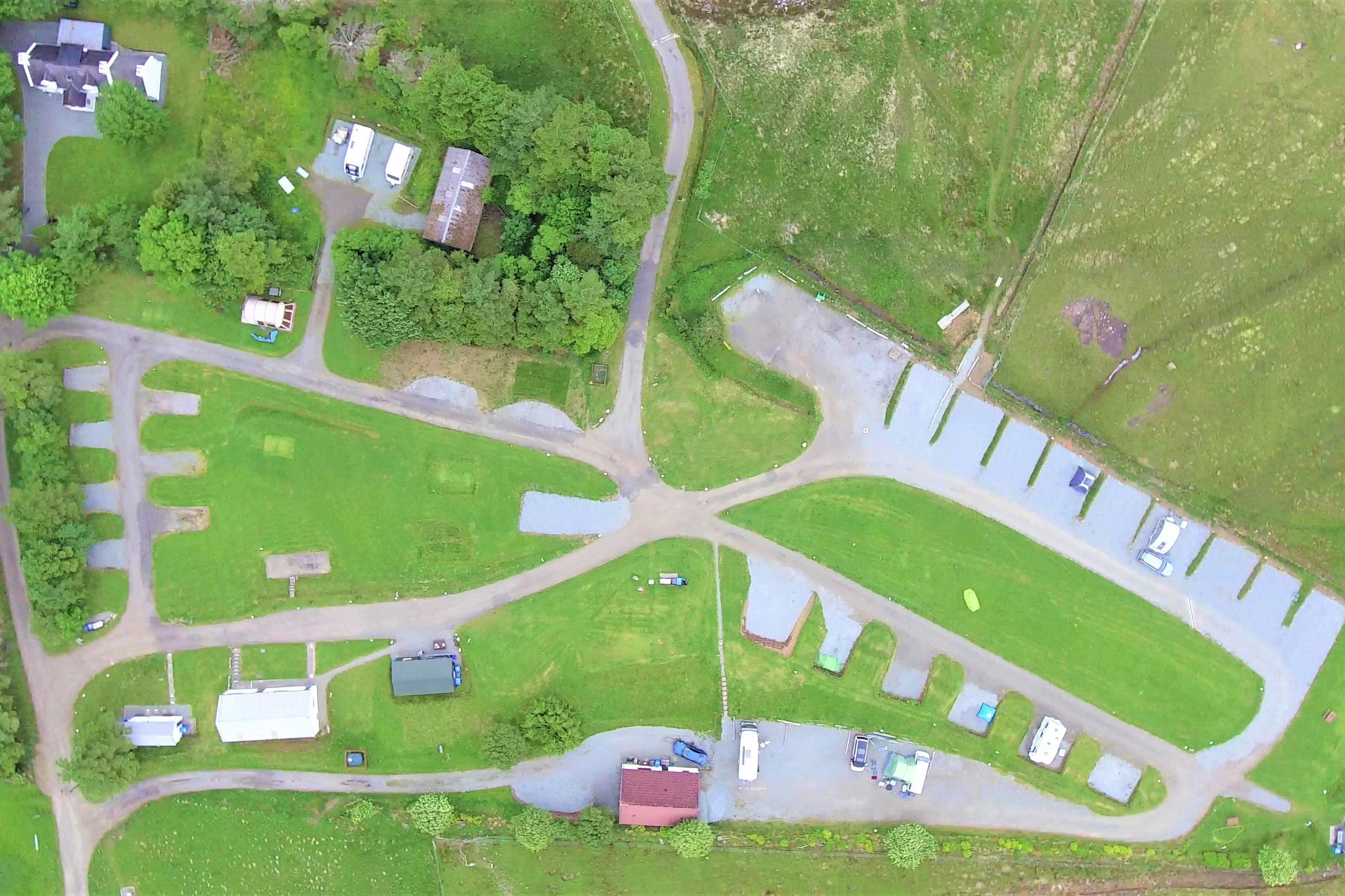 Staffin Caravan & Camping Site - Campingplatz aus der Vogelperspektive