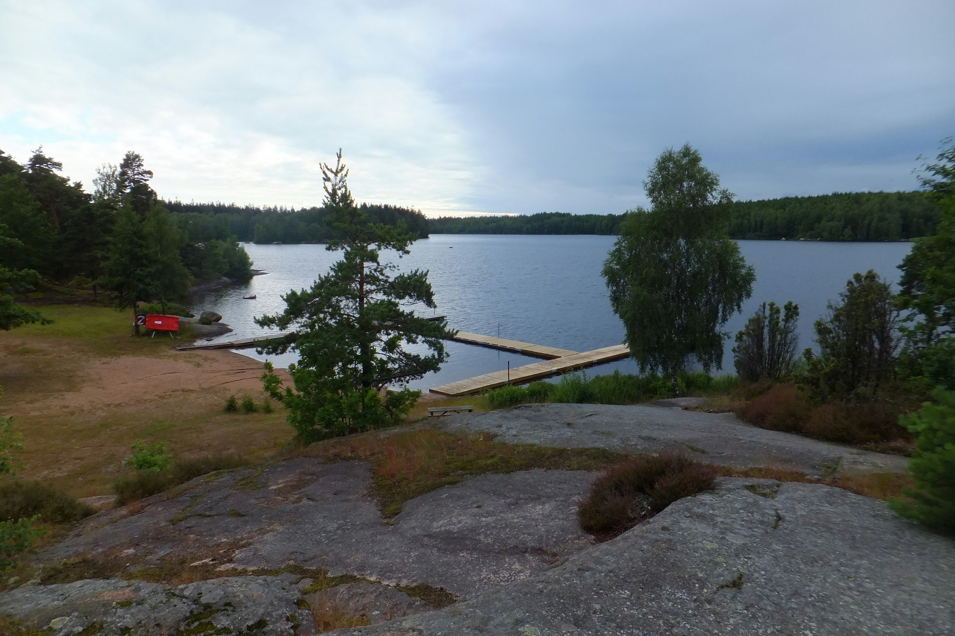 Stensjö Camping & Vandrarhem - Zugang zum See