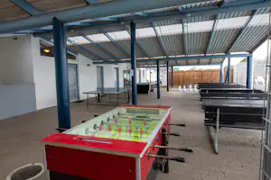 Øster Hurup Camping - Tischkicker - Tischtennisplatte - Billard