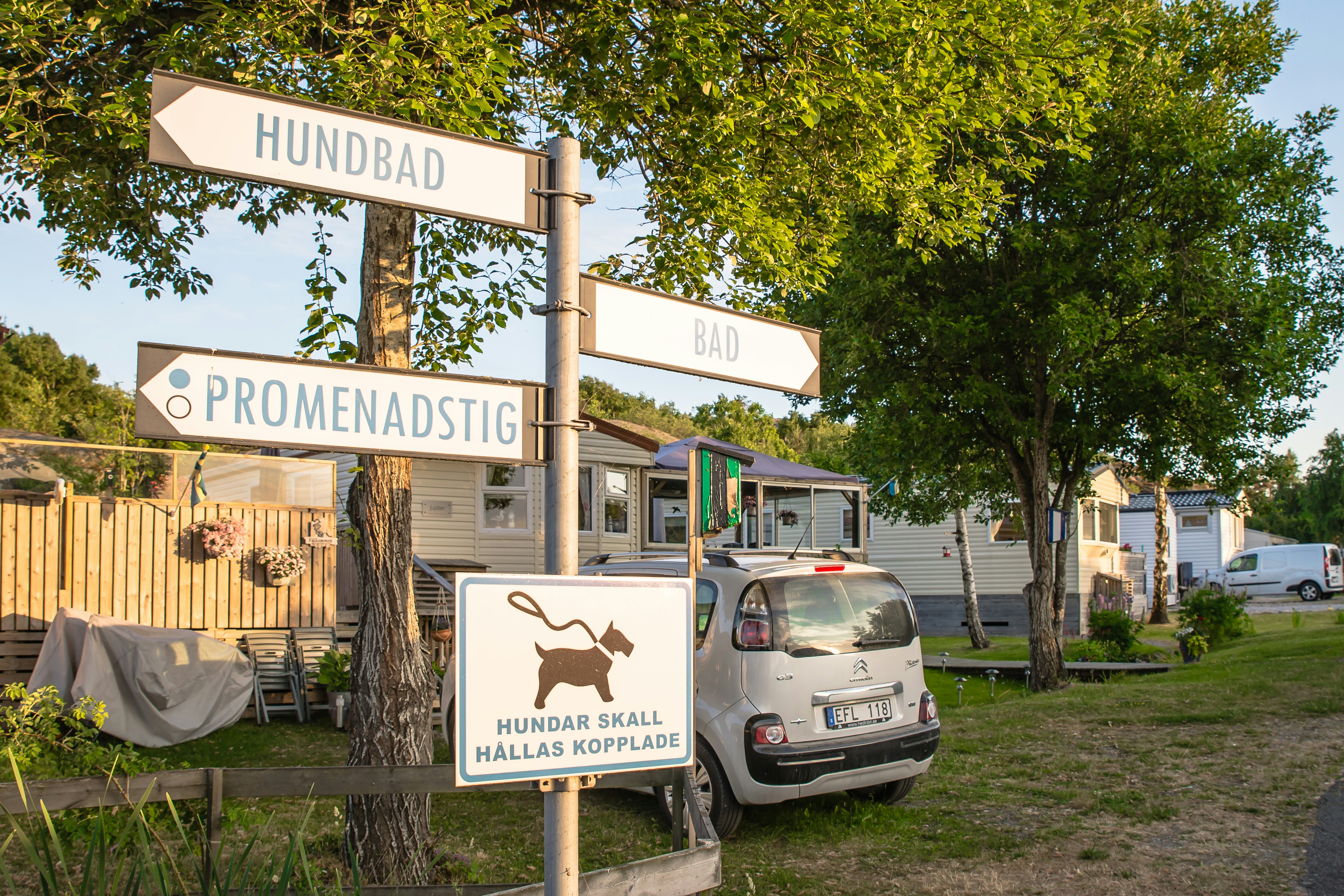 Stocken Camping - Wegweiser auf dem Campingplatz