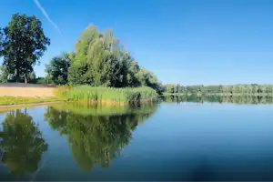 Strandbad & Camping Oderbruch - Seeblick auf dem Campingplatz