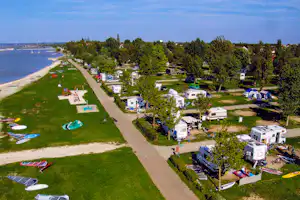 Strandcamping Podersdorf am See - Luftaufnahme des Campingplatzes