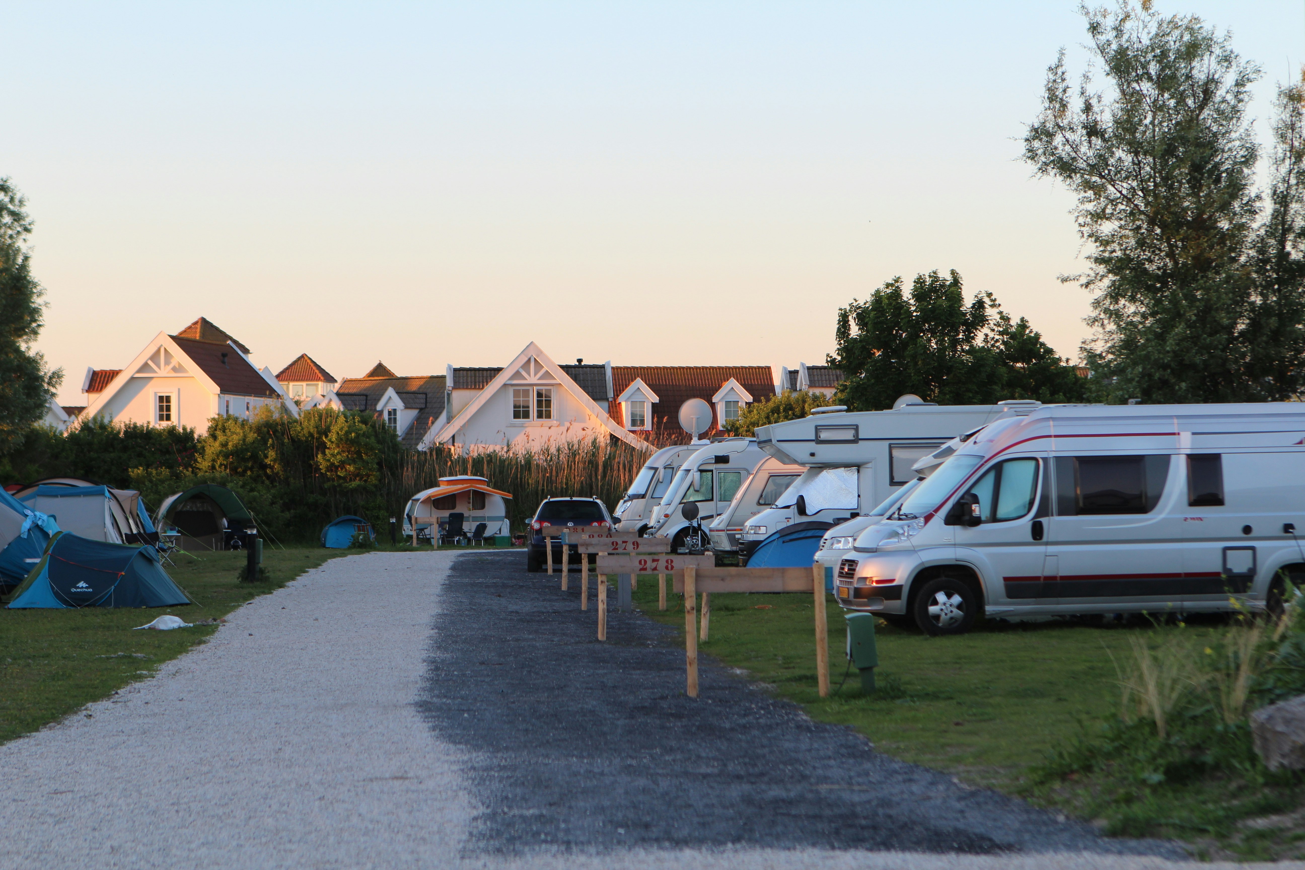 Strandpark Vlugtenburg - Standplätze auf dem Campingplatz