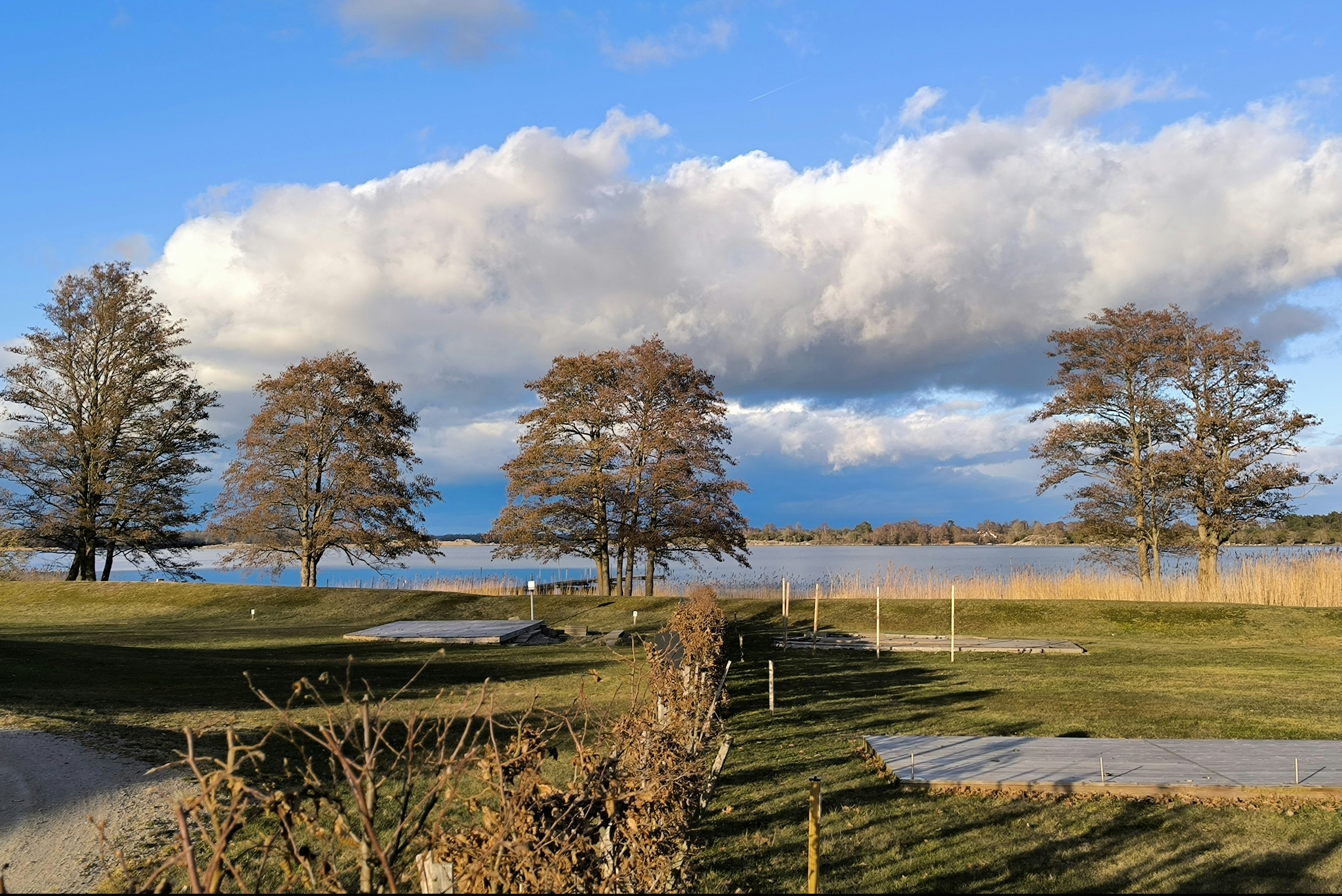 Sturkö Camping - Blick auf das Wasser voM Campingplatz aus