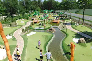 Südsee-Camp - Minigolf auf dem Campingplatz