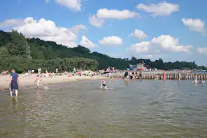 Sund-Camp Altefähr - Camper am Strand vom Campingplatz auf Rügen