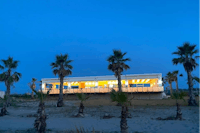 Sunset Camping & Restaurant - Restaurant mit Blick auf das Meer