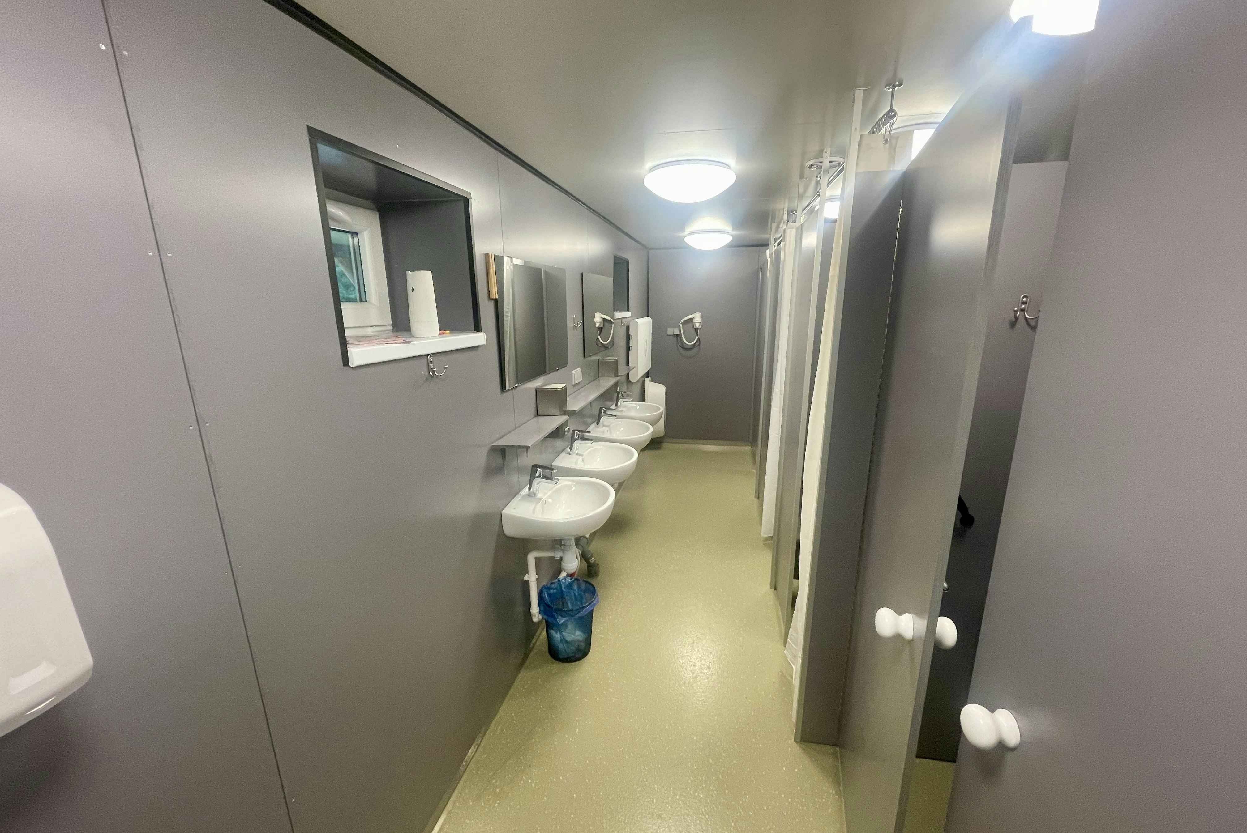 Taevaskoja Salamaa Camping  - Innenansicht des Sanitärgebäudes