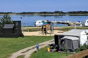 Tambosund Camping - Kinderspielplatz auf dem Campingplatz