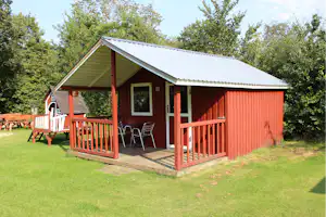 Birkelund Camping & Outdoor Tarm Camping - Mobilheim für zwei Personen mit Terrasse