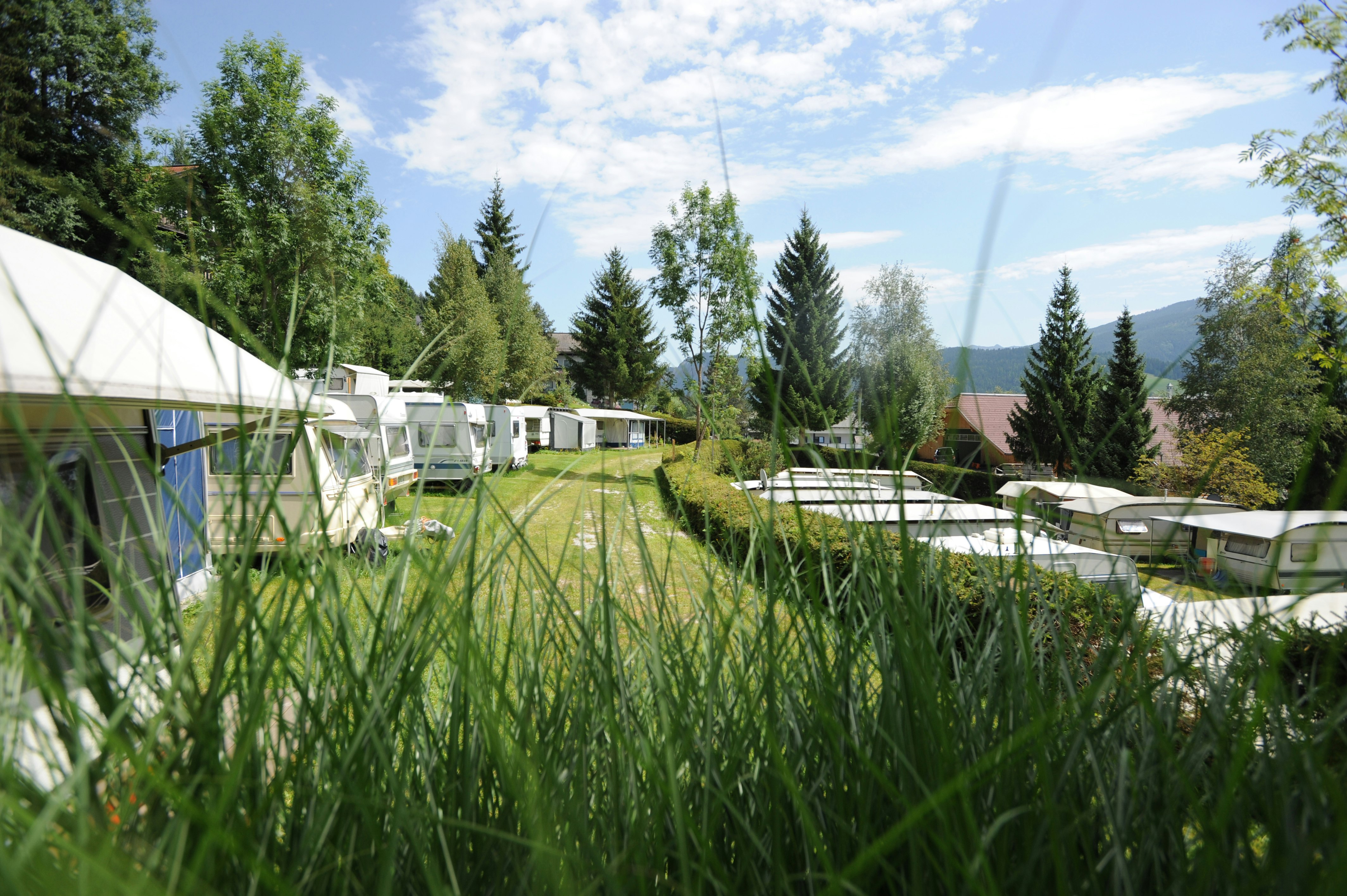 Tauerncamping Lerchenhof - Wohnwagenstellplätze auf dem Campingplatz 