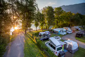 TCS-Camping Bönigen - Interlaken - Campingplatz aus der Vogelperspektive