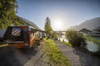 TCS Camping Interlaken - Stellplätze direkt am Ufer