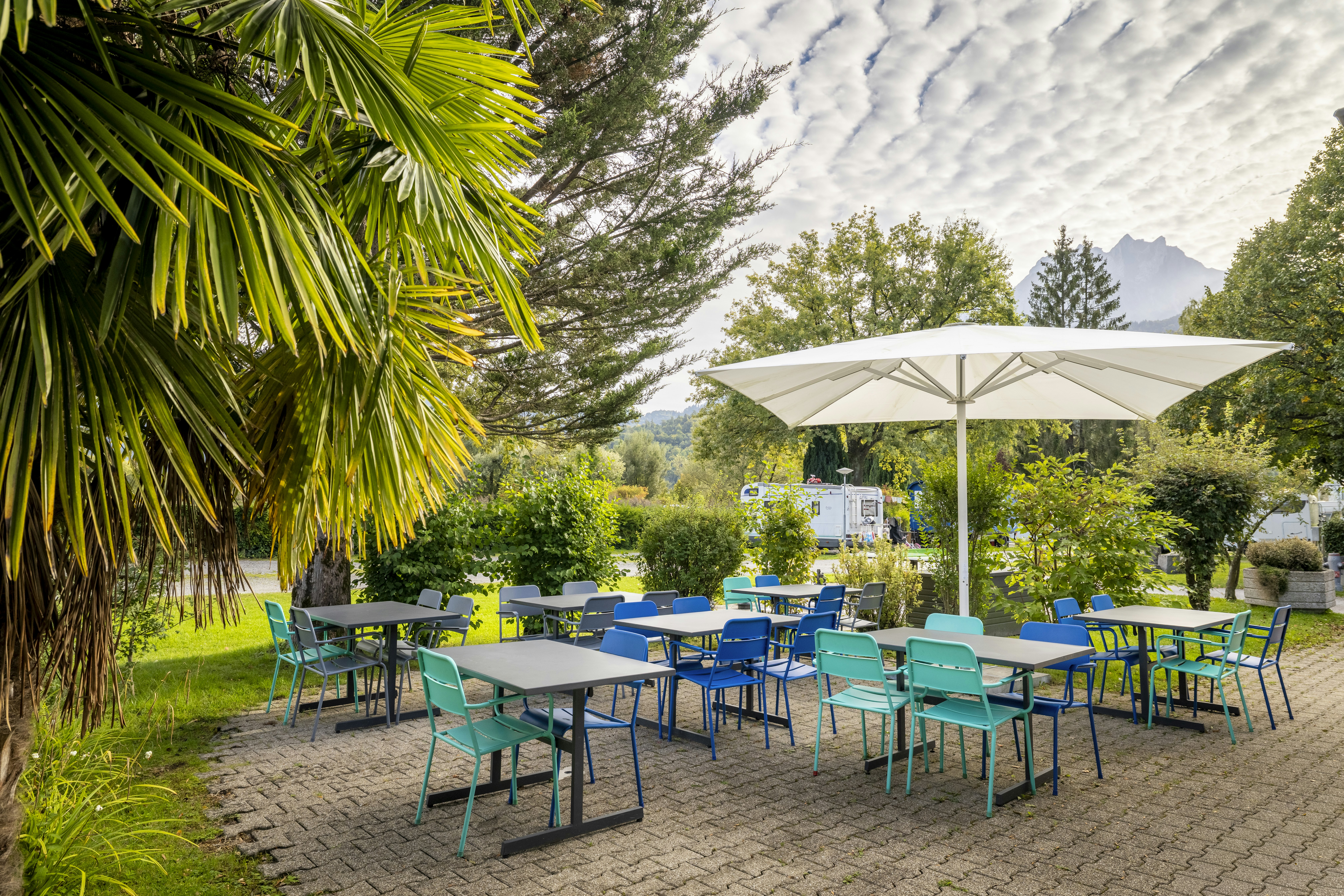 TCS Camping Luzern-Horw  - Restaurant mit Terrasse auf dem Campingplatz