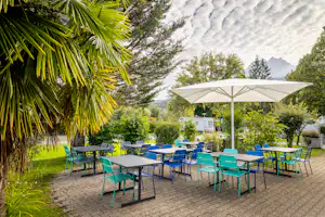 TCS Camping Luzern-Horw - Restaurant mit Terrasse auf dem Campingplatz