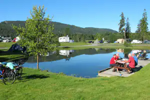 First Camp Lunde Telemark Kanalcamping - Stellplätze am Wasser