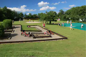 Terrassen Camping - Freizeitbereich auf dem Campingplatz