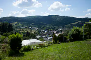 Terrassencamping Schlierbach - Blick auf das Tal