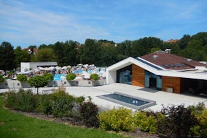 Thermenland Camping Bad Waltersdorf - Heiltherme Bad Waltersdorf am Campingplatz