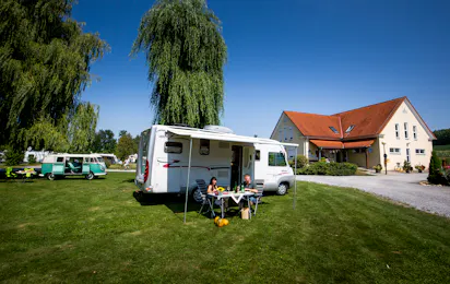 Thermenland Camping Bad Waltersdorf