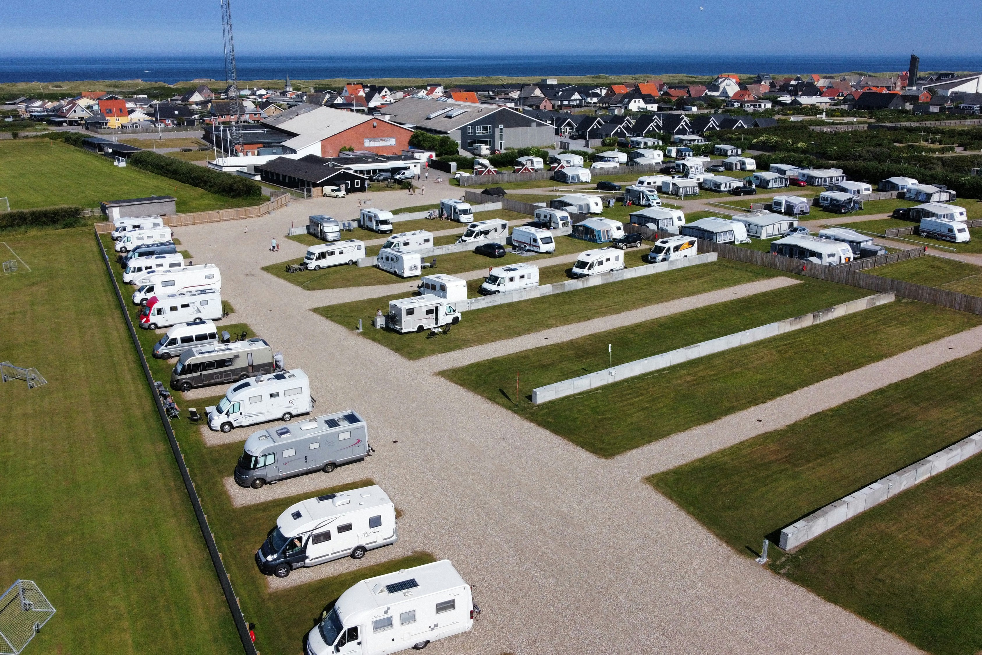 Thyborøn Camping and Cottages  - Luftaufnahme des Campingplatzes