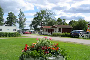 Tingsryd Resort - Mobilheime mit Veranda auf dem Campingplatz